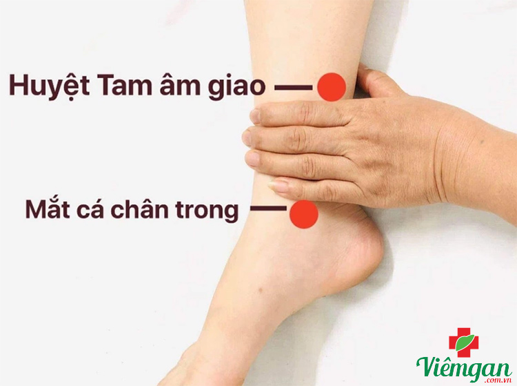 Bấm huyệt Tam âm giao giải độc gan 1